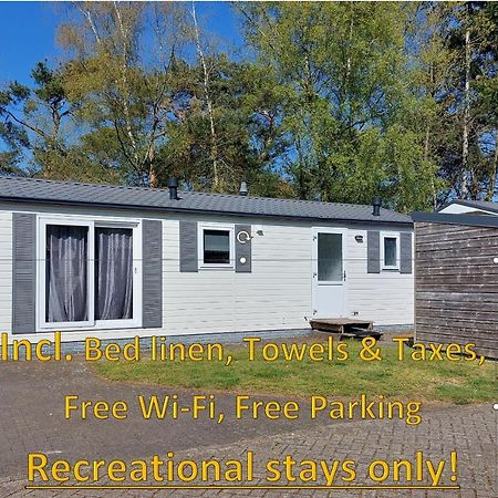 Ruim En Gezellig Chalet Voor 2 Personen Op De Veluwe Recreatiepark De Oude Driest Путен Екстериор снимка
