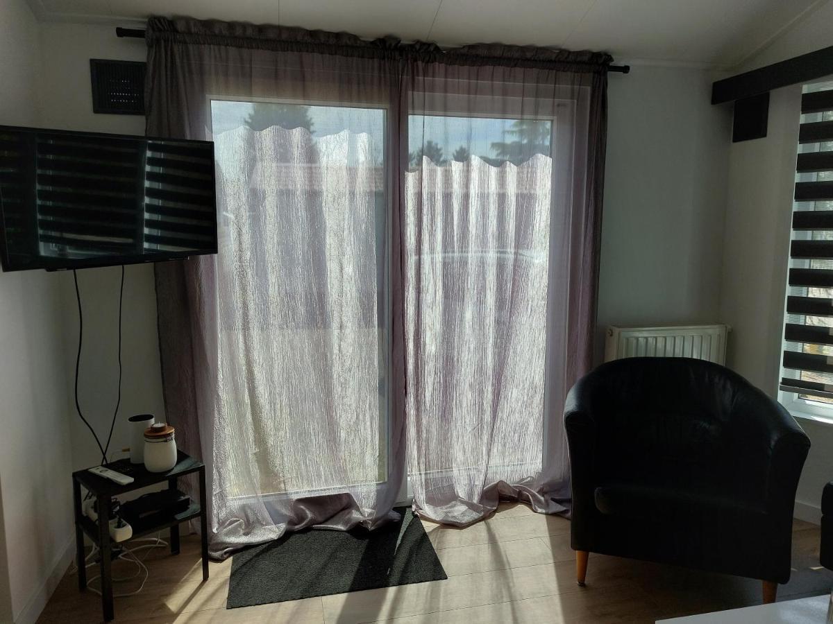 Ruim En Gezellig Chalet Voor 2 Personen Op De Veluwe Recreatiepark De Oude Driest Путен Екстериор снимка