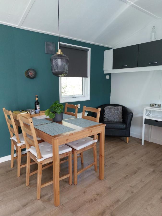 Ruim En Gezellig Chalet Voor 2 Personen Op De Veluwe Recreatiepark De Oude Driest Путен Екстериор снимка